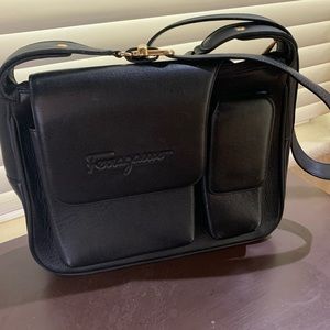 Salvatore ferragamo leather crossbody bag